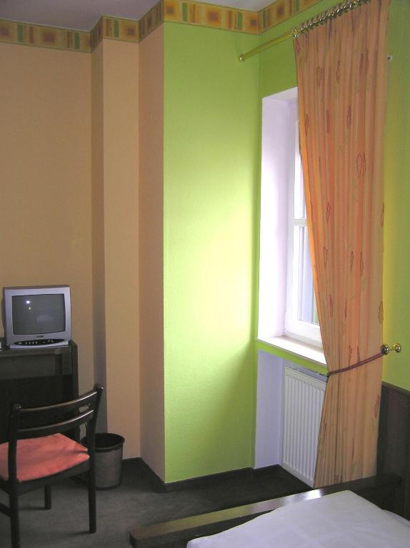 Hotel Pfaffenhof Lich Kamer foto